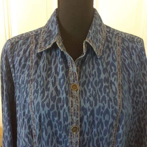 Chico's chambray animal print button front blouse - Picture 2 of 12